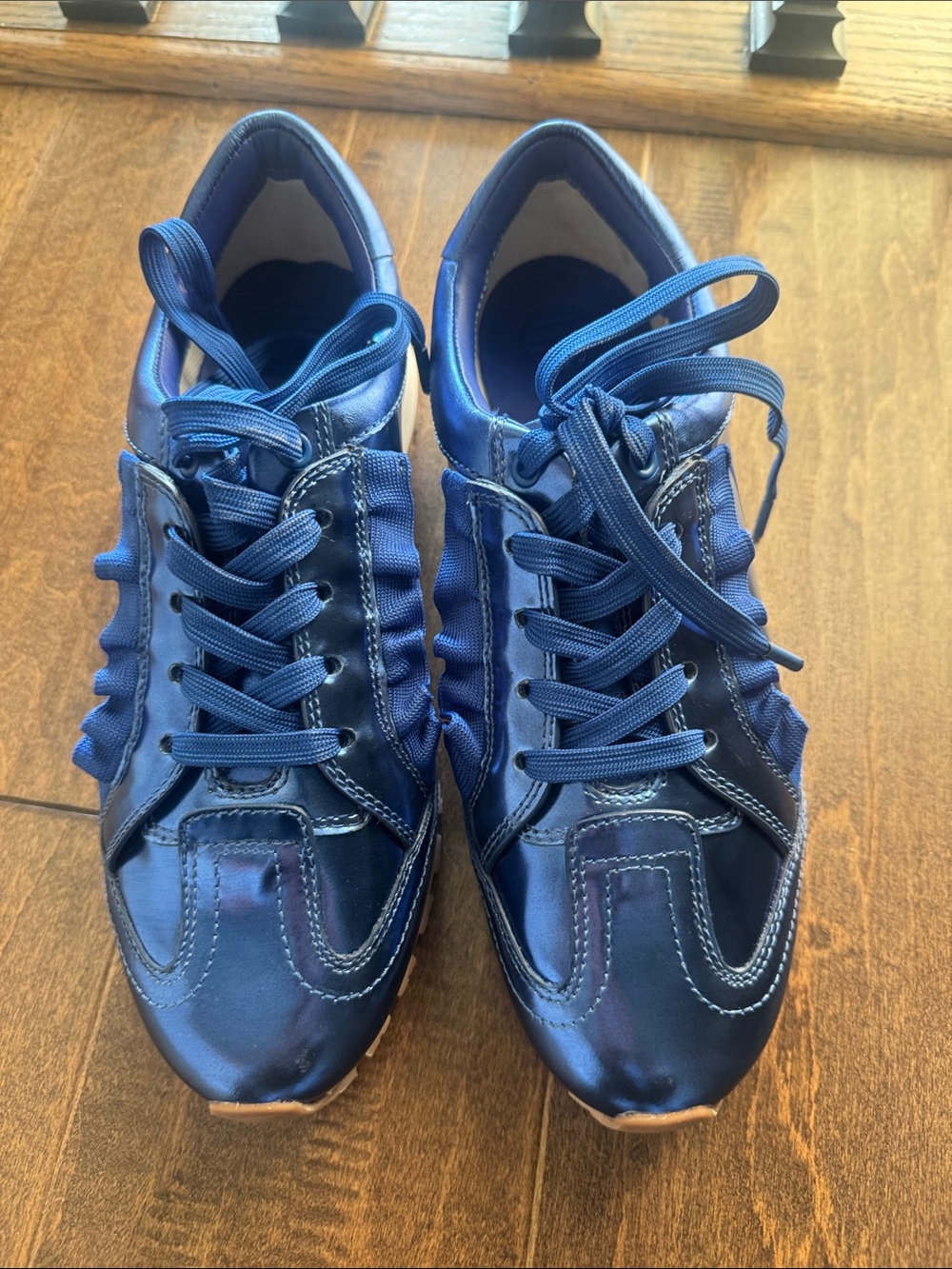 Tory Sport Metallic Blue Ruffle Sneakers. 8.5M.  NWOB